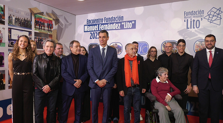 Mariano Hoya destaca el compromiso social, la solidaridad, la preservación de la memoria y la defensa de la democracia como valores de la Fundación Manuel Fernández, Lito